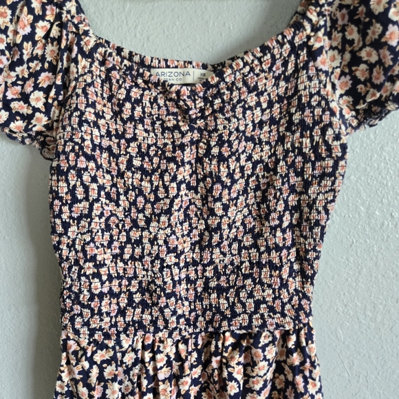 Floral Romper - Picture 3 of 5